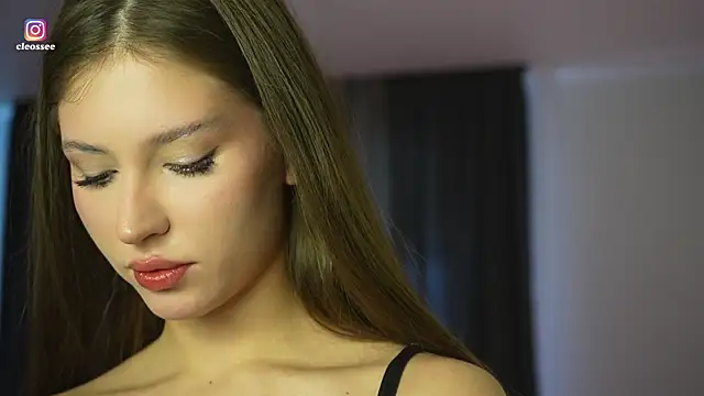 Cleose online show from April 11, 2026, 7:13 am