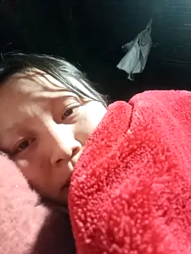 yoyo-mi online show from December 18, 2025, 8:48 pm