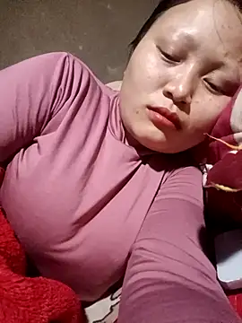 yoyo-mi online show from March 3, 2026, 1:50 pm