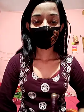 Green LaDY66 online show from April 10, 2026, 9:03 am