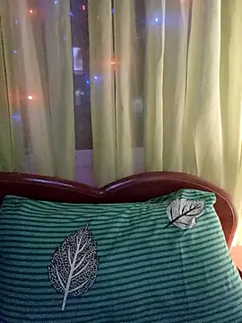 Snapshot of Esenia505 chatting on January 15, 2026, 5:16 pm Esenia505 online show from January 15, 2026, 5:16 pm