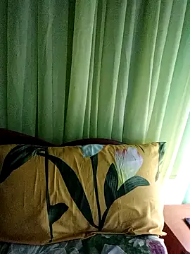 Snapshot of Esenia505 chatting on March 22, 2026, 3:21 am Esenia505 online show from March 22, 2026, 3:21 am