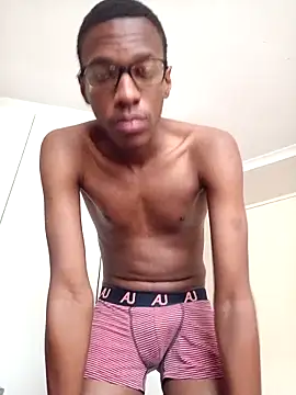 KuroShinobi43 online show from November 6, 2025, 2:40 pm