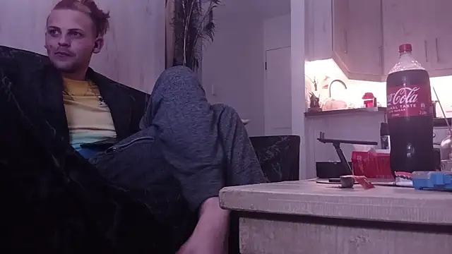 THOMMONSTER5299 online show from December 13, 2025, 8:25 pm