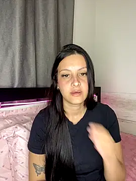 lissalves online show from November 10, 2025, 11:48 pm