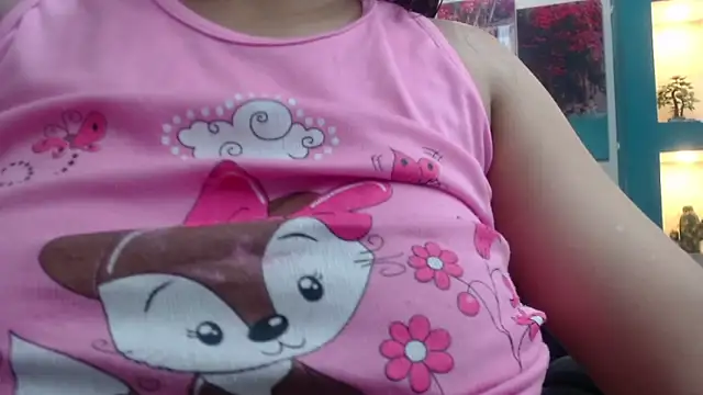 gygyfox online show from December 15, 2025, 11:09 pm