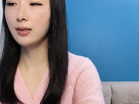 Snapshot of ella55-- chatting on November 9, 2025, 4:22 am ella55-- online show from November 9, 2025, 4:22 am