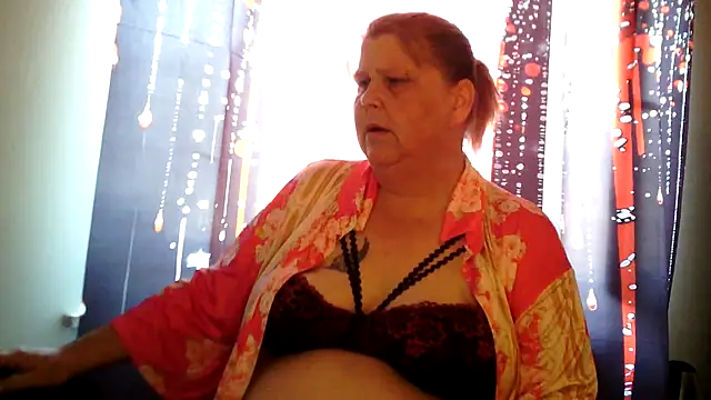 Sylviastar46 online show from June 30, 2026, 7:53 am