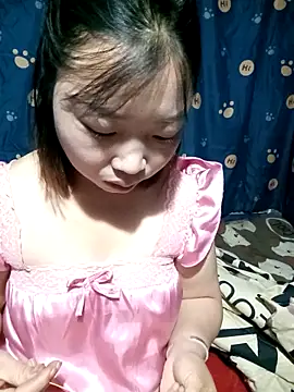 julybe online show from November 12, 2025, 1:28 am