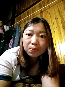 Snapshot of julybe chatting on May 3, 2026, 2:34 pm julybe online show from May 3, 2026, 2:34 pm