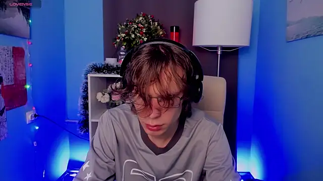 LeoBensyten online show from November 23, 2025, 10:09 pm