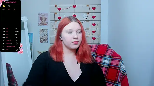 Snapshot of FoxPlayXX chatting on February 12, 2026, 7:42 pm FoxPlayXX online show from February 12, 2026, 7:42 pm