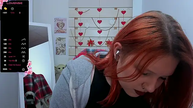 Snapshot of FoxPlayXX chatting on February 28, 2026, 9:05 pm FoxPlayXX online show from February 28, 2026, 9:05 pm