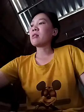 Snapshot of -Lana-123 chatting on October 30, 2025, 4:14 am -Lana-123 online show from October 30, 2025, 4:14 am