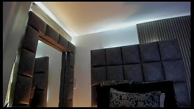 Snapshot of BrigitteVons chatting on June 1, 2026, 2:13 am BrigitteVons online show from June 1, 2026, 2:13 am