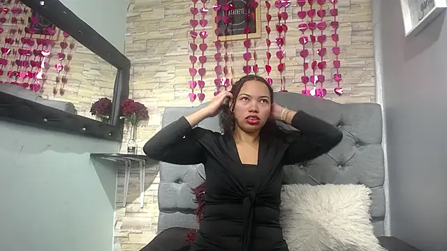 Snapshot of meliissa_sweett chatting on October 30, 2025, 9:37 pm meliissa sweett online show from October 30, 2025, 9:37 pm