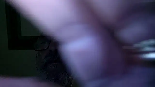 jhonschen online show from November 9, 2025, 7:01 pm