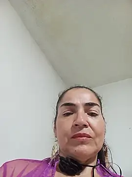 MaryRoze  online show from February 8, 2026, 9:40 pm