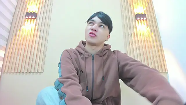 Snapshot of JULII_RICO1 chatting on February 11, 2026, 12:54 pm JULII RICO1 online show from February 11, 2026, 12:54 pm