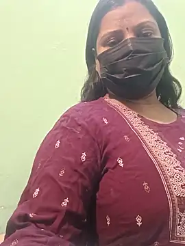 Snapshot of tamil_Nithya_J chatting on June 5, 2026, 9:04 am tamil Nithya J online show from June 5, 2026, 9:04 am