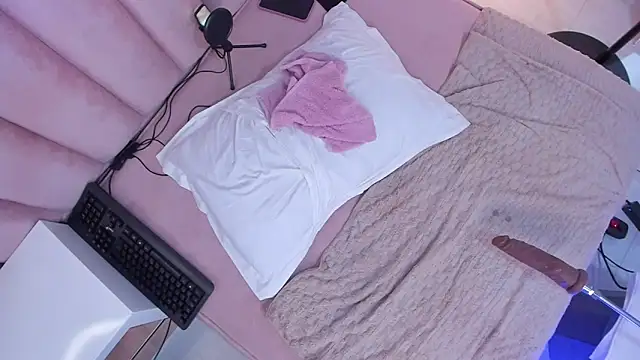 Natural BIGASS Nina online show from March 7, 2026, 7:33 pm