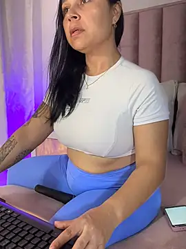 Natural BIGASS Nina online show from April 13, 2026, 7:19 pm