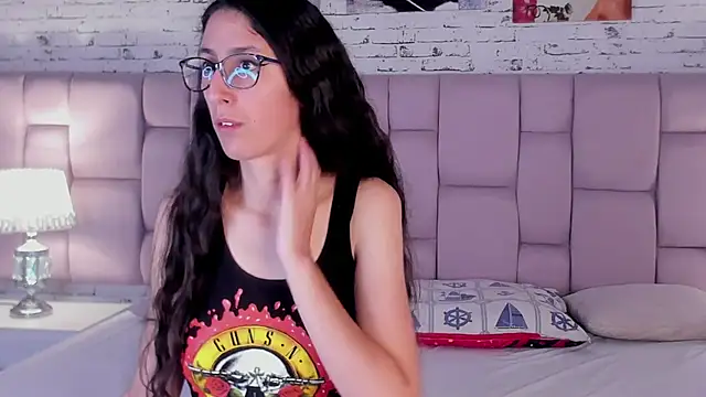 GirafMusic online show from November 20, 2025, 1:00 pm