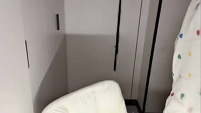 yuyu-33 online show from November 10, 2025, 12:42 am