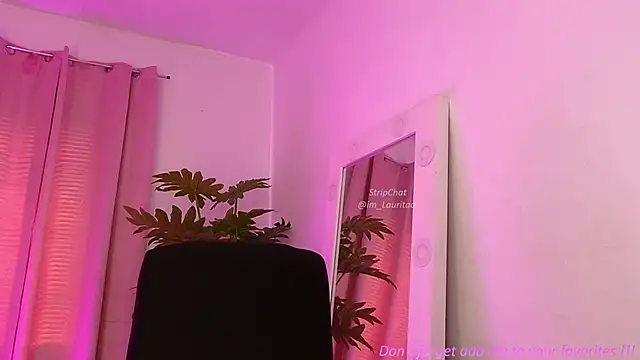 BabyLauritaa online show from March 25, 2026, 6:14 pm