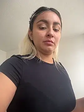 Elina Hills online show from March 7, 2026, 3:09 pm