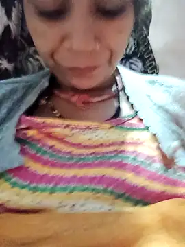 Snapshot of Sangita_g chatting on November 30, 2025, 1:59 pm Sangita g online show from November 30, 2025, 1:59 pm