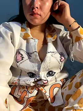 Snapshot of lylyyou chatting on December 3, 2025, 11:08 am lylyyou online show from December 3, 2025, 11:08 am