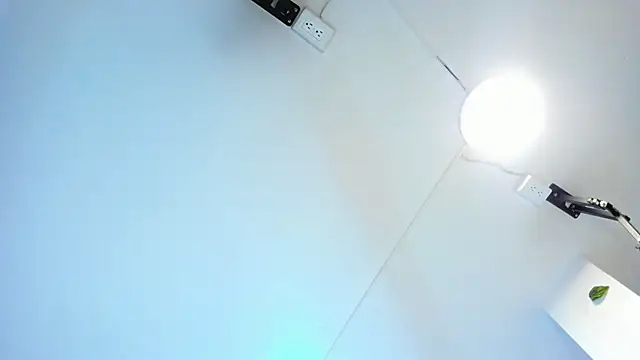 CinthiaJones online show from October 31, 2025, 5:47 pm