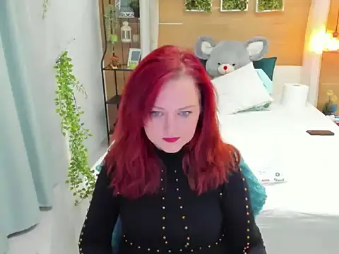 OhLadyPlease online show from December 18, 2025, 9:48 am