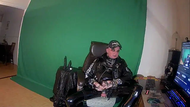 Snapshot of NahkaSami chatting on November 7, 2025, 5:13 pm NahkaSami online show from November 7, 2025, 5:13 pm