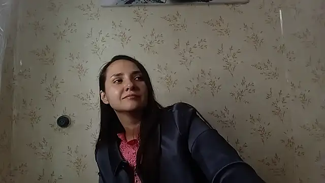 Snapshot of VoulezVous_Angel chatting on March 27, 2026, 5:57 am VoulezVous Angel online show from March 27, 2026, 5:57 am