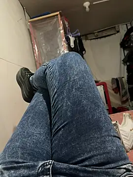 gatitaamelosaa7 online show from February 23, 2026, 3:59 am