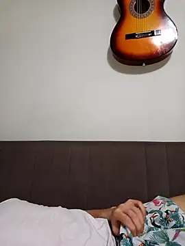 yasinesra757  online show from April 9, 2026, 7:41 pm