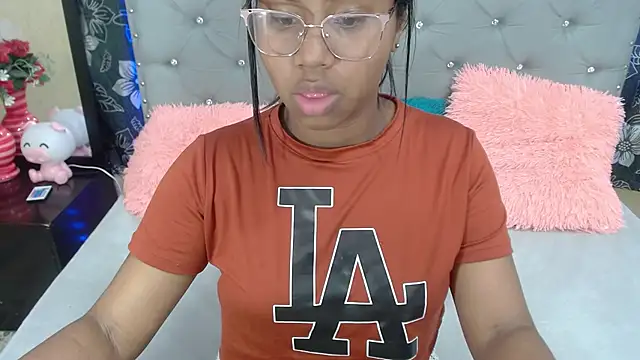 valentinavega18x online show from February 3, 2026, 4:10 am