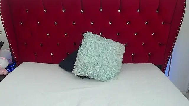 valentinavega18x online show from March 29, 2026, 5:07 am