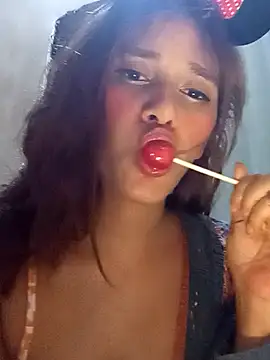 lola mamadas online show from November 6, 2025, 4:02 am