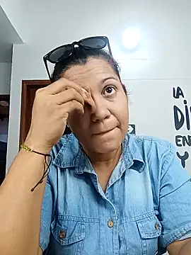 Samaraa Lee online show from November 28, 2025, 11:24 am