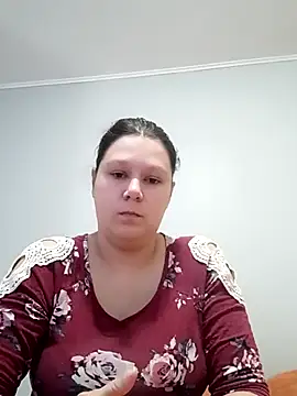 Snapshot of GlitterAuburn chatting on January 13, 2026, 1:38 pm GlitterAuburn online show from January 13, 2026, 1:38 pm