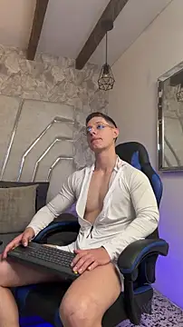 MAXTHOMSON online show from February 25, 2026, 11:58 pm