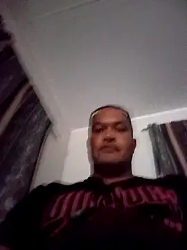 Snapshot of Cayde36 chatting on December 18, 2025, 8:09 am Cayde36 online show from December 18, 2025, 8:09 am