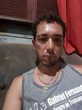 Snapshot of Guilherme30oliv chatting on January 14, 2026, 5:02 am Guilherme30oliv online show from January 14, 2026, 5:02 am