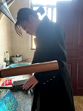 daaqnn online show from November 27, 2025, 11:40 pm