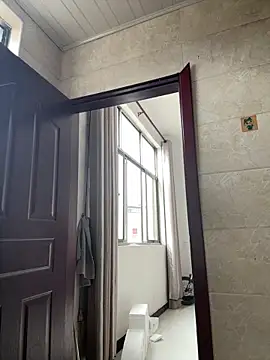 Snapshot of daaqnn chatting on April 6, 2026, 11:49 pm daaqnn online show from April 6, 2026, 11:49 pm