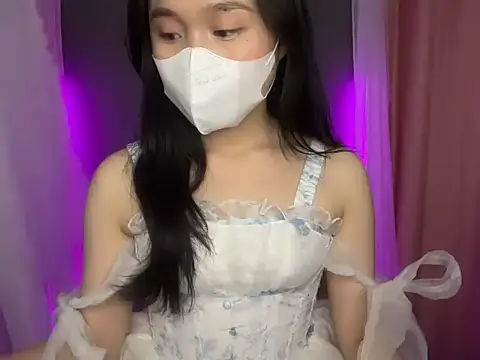 Pearlia-7 online show from November 3, 2025, 6:58 am