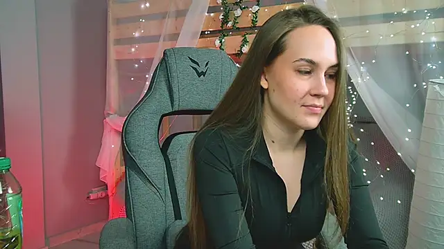 Snapshot of ElinVale chatting on February 8, 2026, 3:04 pm ElinVale online show from February 8, 2026, 3:04 pm